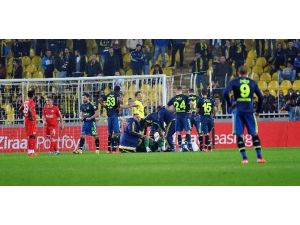 Fenerbahçe’de Ertuğrul 3 Ay Yok