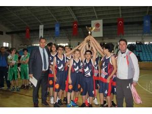 Erzincan'ı basketbolda Özel Otlukbeli Koleji temsil edecek