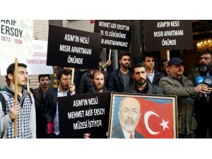 Taksim’de Milli Şair Mehmet Akif Ersoy Öldüğü Yerde Anıldı