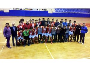 Futsal Genç Kız Ve Erkeklerde İl Birincileri Belirlendi