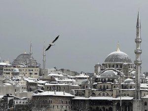 İstanbul yeni yılı kar yağışıyla karşılayacak