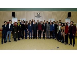 Gençler Büyük Türkiye Hedefine Katkı Yapıyor