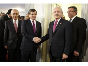 Başbakan Davutoğlu'nun liderler turunda ilk durağı Kılıçdaroğlu oldu