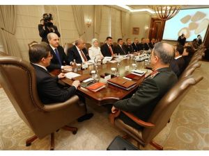 Başbakan Davutoğlu yılın son güvenlik toplantısına katıldı