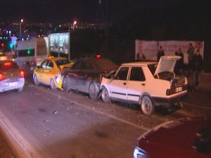 Ankara’da yeni yılın ilk saatlerinde kazalar yaşandı