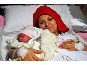 2016 Yılının İlk Bebeği Nevşehir’de Dünyaya Geldi