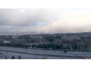 Ankara'nın üzerinde dev bulut kütlesi