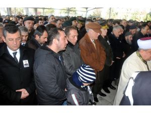 Şehit polis Aktürk, İzmir'de gözyaşları arasında defnedildi