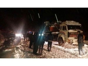 Kastamonu’dan Zonguldak’a Giden Yolcu Otobüsü Kaza Yaptı