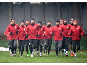 Galatasaray'da ikinci yarı hazırlıkları sürüyor