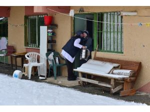 Ümraniye Belediyesi’nden Soğuk Kış Günlerinde Sıcak Yemek Yardımı