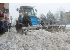 Elazığ’da Kar Nedeniyle 315 Köy Yolu Kapandı