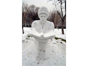 Kardan ’Mimar Sinan’ Heykeli