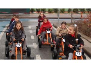 Atatürk İlkokulu Öğrencileri Trafik Eğitimi Aldı
