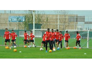 Antalyaspor ikinci yarı hazırlıklarına devam ediyor