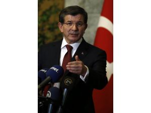 Başbakan Davutoğlu: HDP'yi zorla Anayasa Komisyonu'na sokacak değiliz