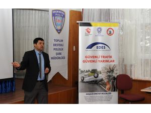 Toplum Destekli Polislik'ten trafik güvenliği eğitimi