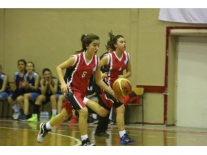 Büyükşehir Gençlik Spor Kulübü Yıldız Kızlar Basketbolda 2’nci Oldu