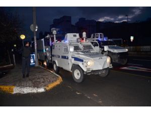 HDP Beyoğlu ilçe binasına polis baskını