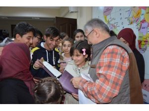 Yazar Fahri Tuna, Öğrencilerle Buluştu