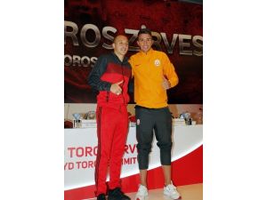 Muslera: "Galatasaray’a Gelmek İçin Üç Saat Düşündüm"