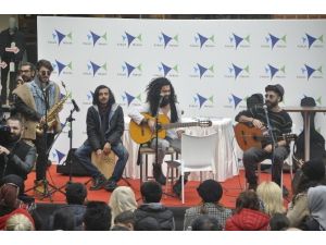 Forum Mersin’de Tuncay Kes İzdihamı