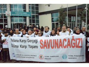 Türkiye Kamu Hastaneleri Kurumu önünde 'soruşturma' tepkisi