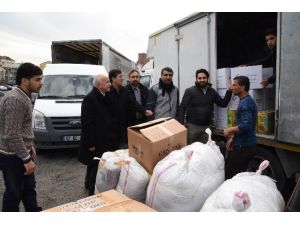 Adıyamanlılar Vakfı, Adıyaman’da Ki Suriyelilere 2 Tır Dolusu Yardım Gönderdi