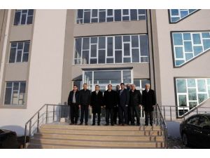 Rektör Şimşek Saray MYO Yeni Binasını İnceledi