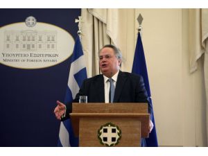 İngiltere Dışişleri Bakanı Atina'da