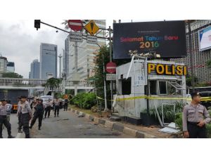 IŞİD'in üstlendiği Cakarta'daki saldırılarda son bilanço: 7 ölü, 24 yaralı