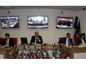Aydın Büyükşehir Belediye Meclisi'nde borçlanma tartışması