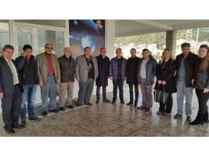 Balıkesir Gazeteciler Cemiyeti Başkanı Demir, Mühürlenen Ege Türk TV’yi Ziyaret Etti