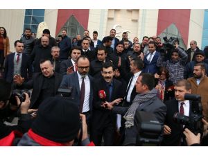 543 imzayı teslim eden muhalif avukatları, MHP’den yaka paça gönderildi