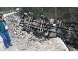 Marmaris’te Trafik Kazaları; 2 Yaralı