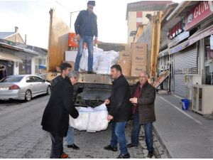 Adilcevaz’dan Bayırbucak Türkmenlerine Yardım