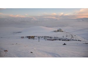 Nemrut Kayak Merkezi’nde Sezon Açıldı