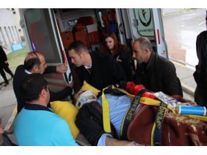 Erzurum’da Trafik Kazası: 1 Ölü, 2 Yaralı