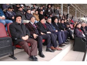 Belediye Başkanları Gazi Stadyumunda Kastamonu Maçını İzlediler
