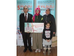 Antalya’da Okul Birincilerine ’5 Yıldızlı’ Ödül