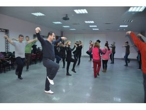Bozüyük Belediyesi Kuruluştan Kurtuluşa Halk Oyunları Topluluğu Çalışmaları Başladı