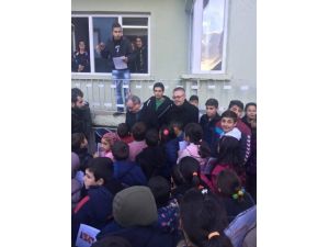 Uşak CHP, Ara Tatile Giren Öğrencilerin Sevincine Ortak Oldu