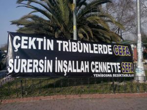Beşiktaş taraftarından Sefa'ya anlamlı pankart