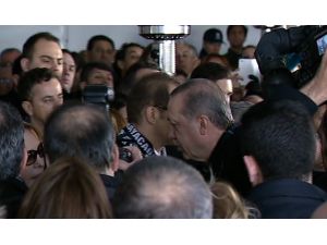 Erdoğan, Koç'un cenazesi için camiye geldi