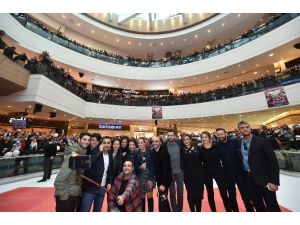 ’Dedemin Fişi’ İzmir’i Güldür Güldür Salladı