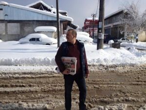 Yoğun Kar Ve Soğuk Gazete Dağıtımını Durduramadı