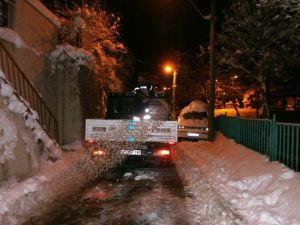 İzmit’te Kar Çalışmalarında 3 Bin Kilometre Yol Açıldı