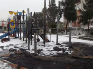 Vicdansızlığın Böylesi Görülmedi, Çocuk Parkını Ateşe Verip Yaktılar