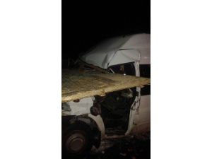 Çat’ta Trafik Kazası: 1 Ölü, 5 Yaralı