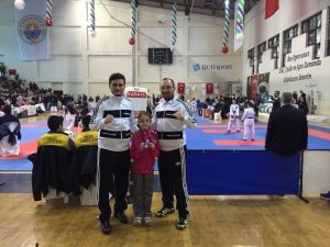 İhlas Koleji Öğrencisi Karatede Türkiye İkincisi Oldu